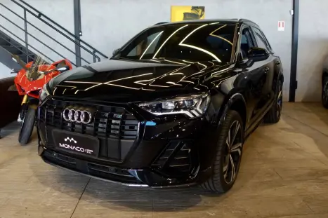 AUDI Q3 2.0 4P 40 TFSI PERFORMANCE BLACK QUATTRO TIPTRONIC AUTOMTICO, Foto 2
