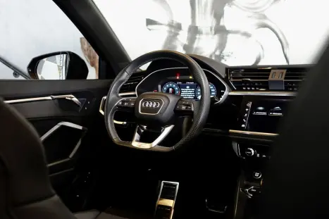 AUDI Q3 2.0 4P 40 TFSI PERFORMANCE BLACK QUATTRO TIPTRONIC AUTOMTICO, Foto 9