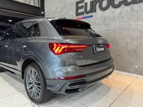 AUDI Q3 2.0 4P 40 TFSI PERFORMANCE BLACK QUATTRO TIPTRONIC AUTOMTICO, Foto 7