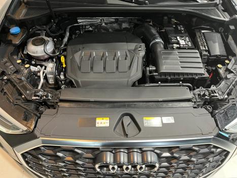 AUDI Q3 2.0 4P 40 TFSI SPORTBACK PERFORMANCE QUATTRO TIPTRONIC AUTOMTICO, Foto 9