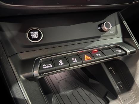 AUDI Q3 2.0 4P 40 TFSI PERFORMANCE BLACK QUATTRO TIPTRONIC AUTOMTICO, Foto 15