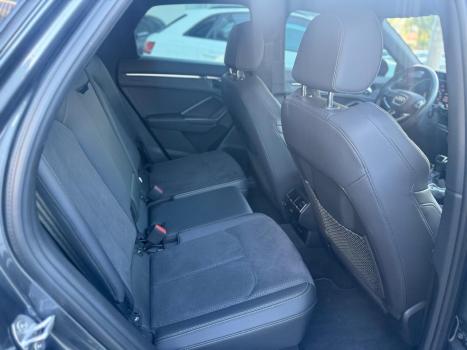 AUDI Q3 2.0 4P 40 TFSI PERFORMANCE BLACK QUATTRO TIPTRONIC AUTOM�TICO, Foto 8