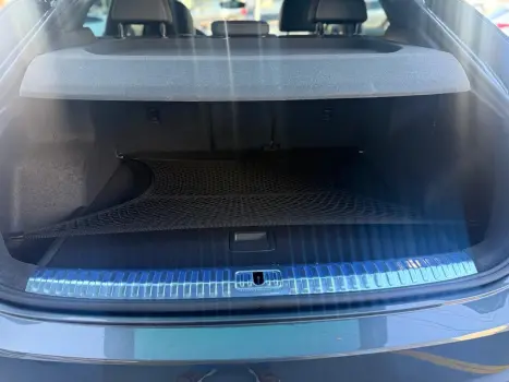 AUDI Q3 2.0 4P 40 TFSI PERFORMANCE BLACK QUATTRO TIPTRONIC AUTOM�TICO, Foto 13