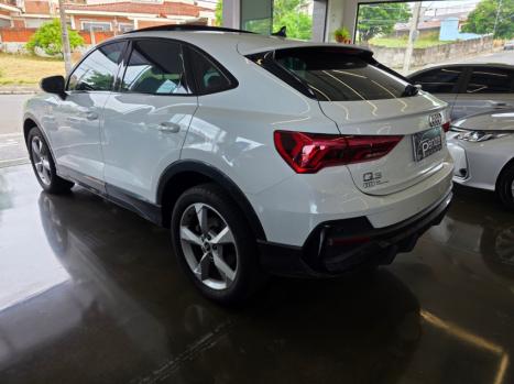 AUDI Q3 2.0 4P 40 TFSI PERFORMANCE BLACK QUATTRO TIPTRONIC AUTOM�TICO, Foto 3