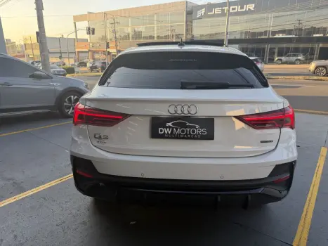 AUDI Q3 2.0 4P 40 TFSI SPORTBACK PERFORMANCE QUATTRO TIPTRONIC AUTOM�TICO, Foto 11