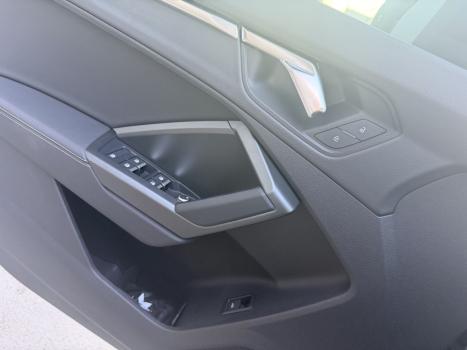 AUDI Q3 2.0 4P 40 TFSI SPORTBACK PERFORMANCE QUATTRO TIPTRONIC AUTOM�TICO, Foto 18