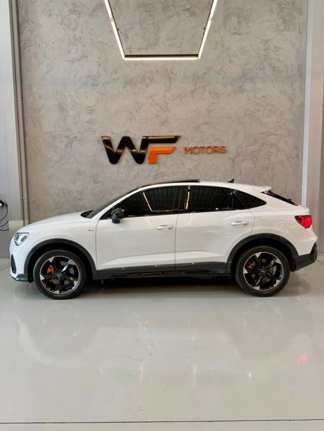 AUDI Q3 2.0 4P 40 TFSI SPORTBACK PERFORMANCE QUATTRO TIPTRONIC AUTOM�TICO, Foto 4