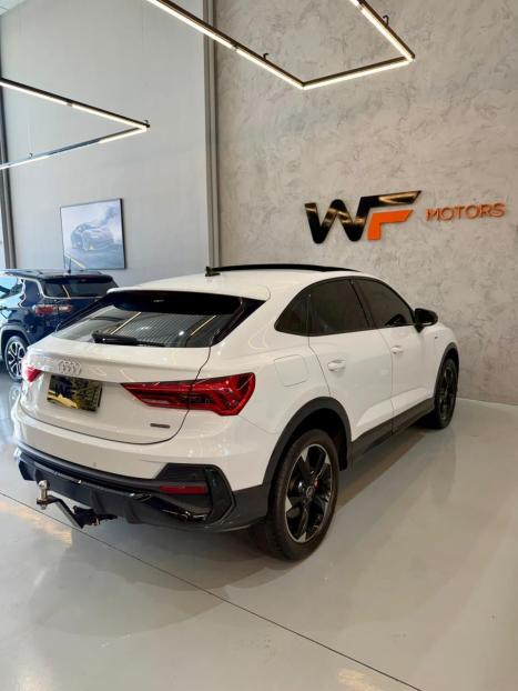 AUDI Q3 2.0 4P 40 TFSI SPORTBACK PERFORMANCE QUATTRO TIPTRONIC AUTOM�TICO, Foto 6