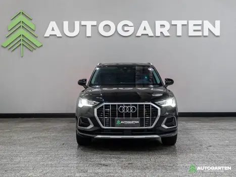 AUDI Q3 2.0 4P 40 TFSI PERFORMANCE BLACK QUATTRO TIPTRONIC AUTOM�TICO, Foto 2