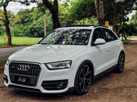 AUDI Q3 2.0 4P TFSI AMBIENTE QUATTRO S-TRONIC AUTOM�TICO, Foto 2