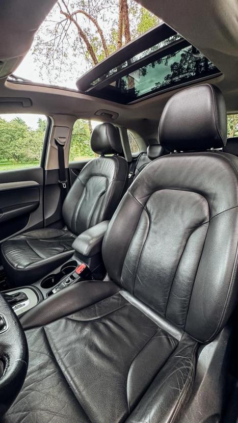 AUDI Q3 2.0 4P TFSI AMBIENTE QUATTRO S-TRONIC AUTOM�TICO, Foto 9