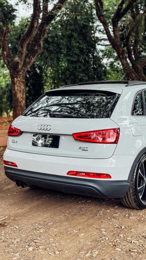 AUDI Q3 2.0 4P TFSI AMBIENTE QUATTRO S-TRONIC AUTOM�TICO, Foto 12