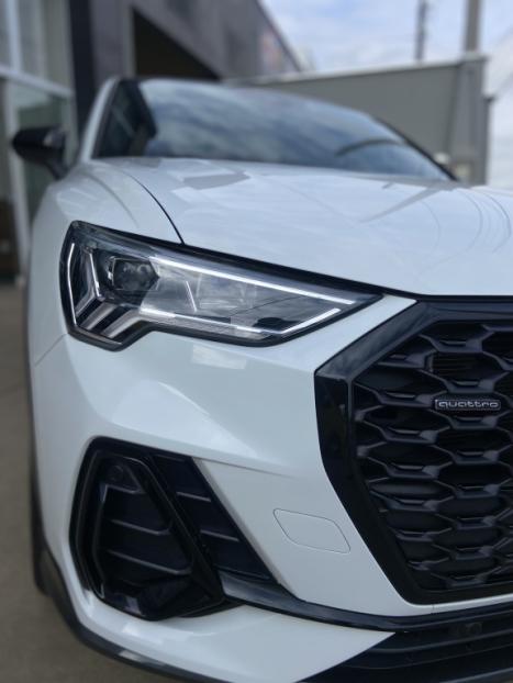 AUDI Q3 2.0 4P TFSI ATTRACTION QUATTRO S-TRONIC AUTOM�TICO, Foto 3