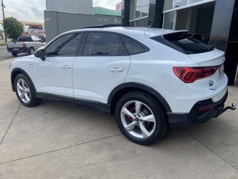 AUDI Q3 2.0 4P TFSI ATTRACTION QUATTRO S-TRONIC AUTOM�TICO, Foto 22