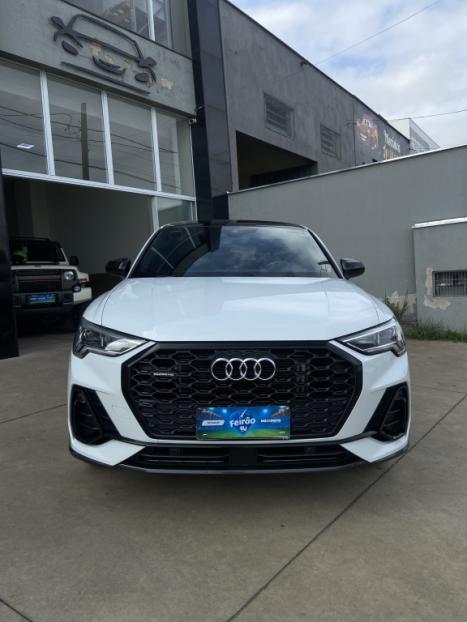 AUDI Q3 2.0 4P TFSI ATTRACTION QUATTRO S-TRONIC AUTOM�TICO, Foto 25