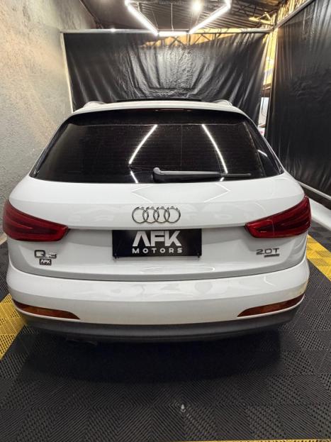 AUDI Q3 2.0 4P TFSI AMBIENTE QUATTRO S-TRONIC AUTOM�TICO, Foto 4