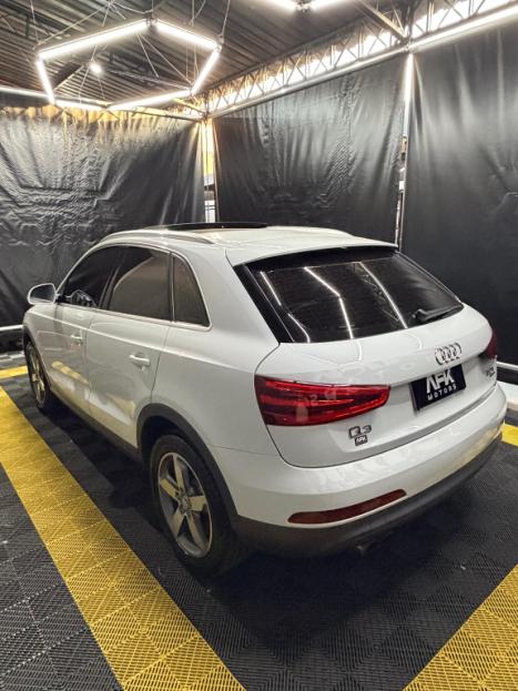 AUDI Q3 2.0 4P TFSI AMBIENTE QUATTRO S-TRONIC AUTOM�TICO, Foto 6