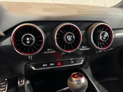 AUDI TT RS 2.5 TFSI TURBO COUPÉ QUATTRO S-TRONIC AUTOMÁTICO, Foto 16 AUDI TT RS 2.5 TFSI TURBO COUPÉ QUATTRO S-TRONIC AUTOMÁTICO, Foto 16