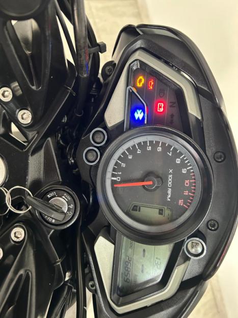 BAJAJ Dominar 160 , Foto 5