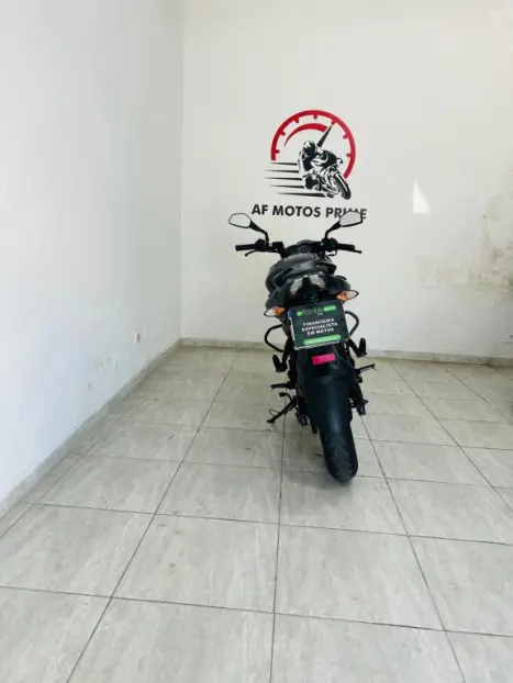 BAJAJ Dominar 160 , Foto 7