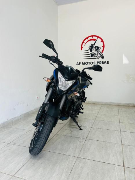 BAJAJ Dominar 160 , Foto 6
