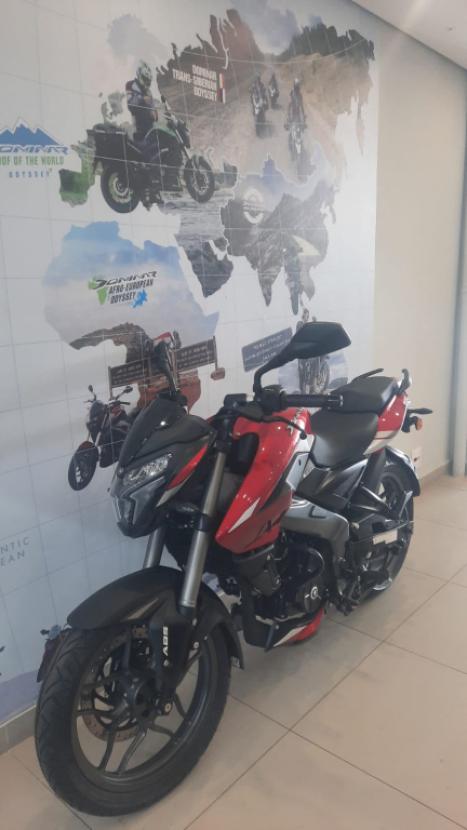 BAJAJ Dominar 200 , Foto 3