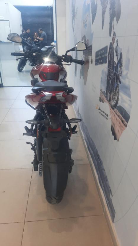 BAJAJ Dominar 200 , Foto 7