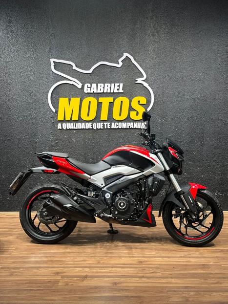 BAJAJ Dominar 250 , Foto 1