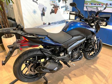 BAJAJ Dominar 400 , Foto 7