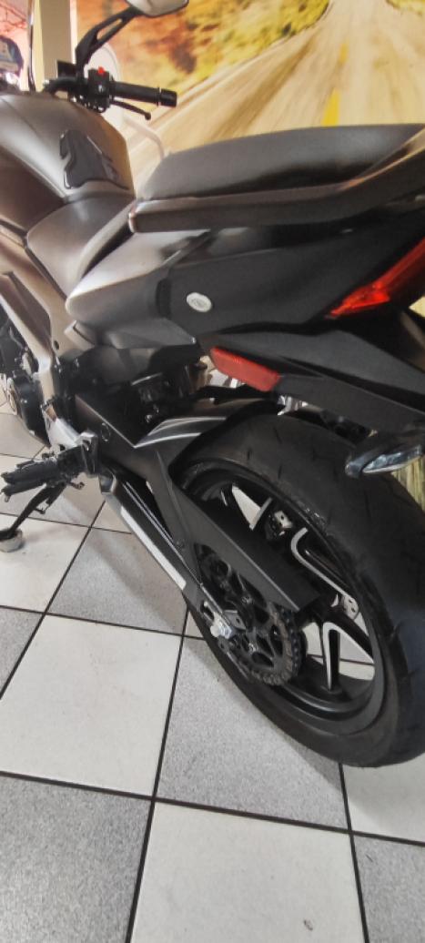 BAJAJ Dominar 400 , Foto 10