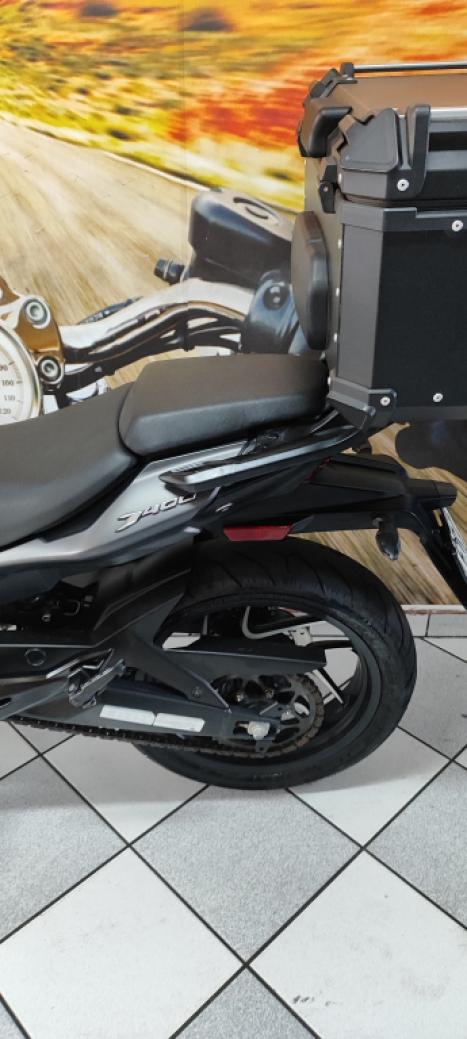 BAJAJ Dominar 400 , Foto 4