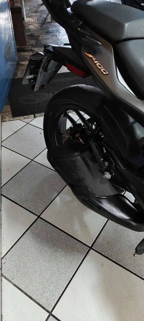 BAJAJ Dominar 400 , Foto 15