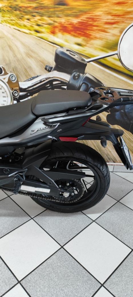 BAJAJ Dominar 400 , Foto 9