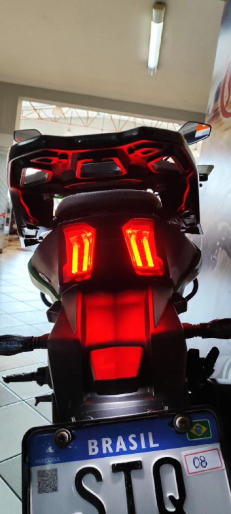 BAJAJ Dominar 400 , Foto 4