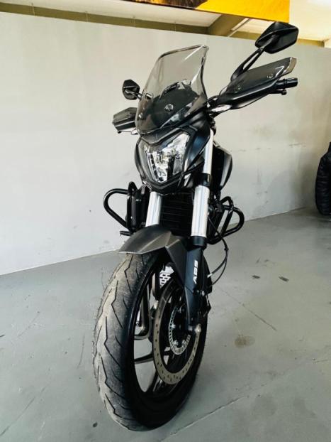 BAJAJ Dominar 400 , Foto 4