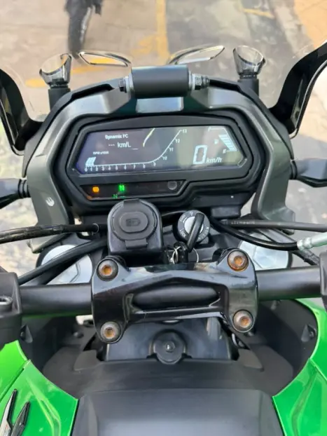 BAJAJ Dominar 400 , Foto 10