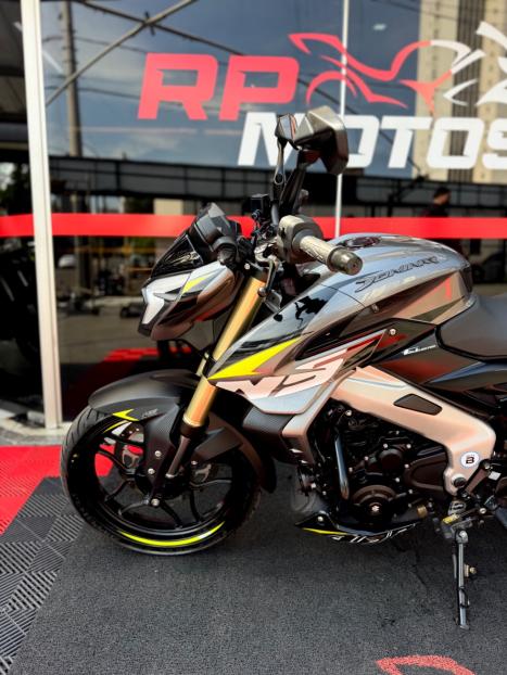 BAJAJ Dominar 400 , Foto 5