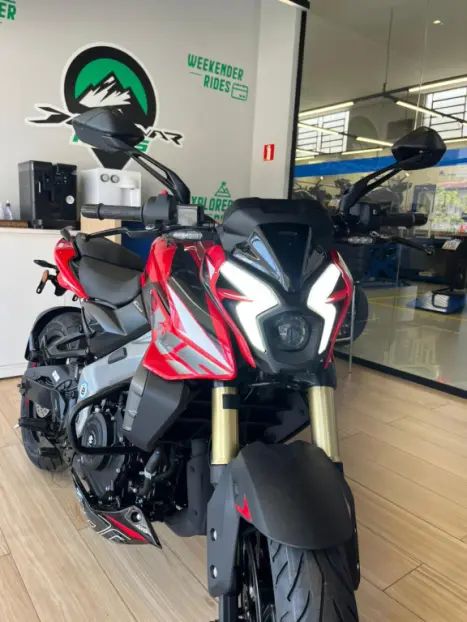 BAJAJ Dominar NS 400Z , Foto 1