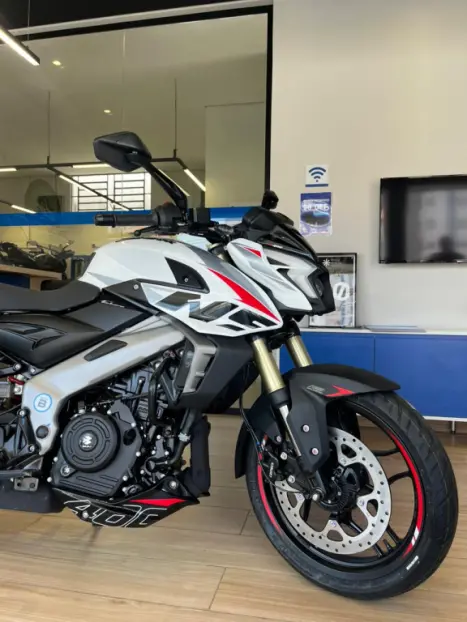 BAJAJ Dominar NS 400Z , Foto 2