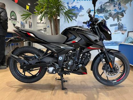 BAJAJ Pulsar 150 , Foto 1
