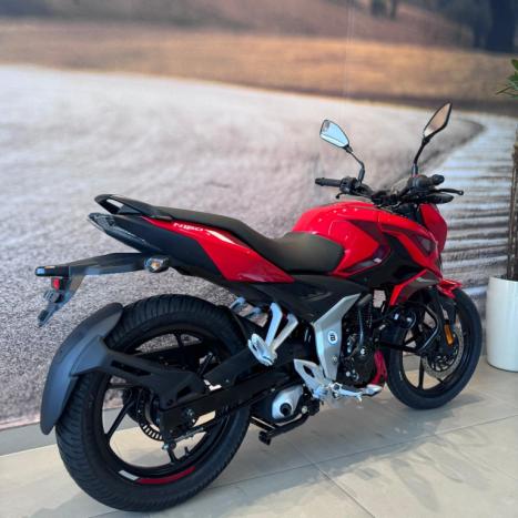 BAJAJ Pulsar 150 , Foto 7