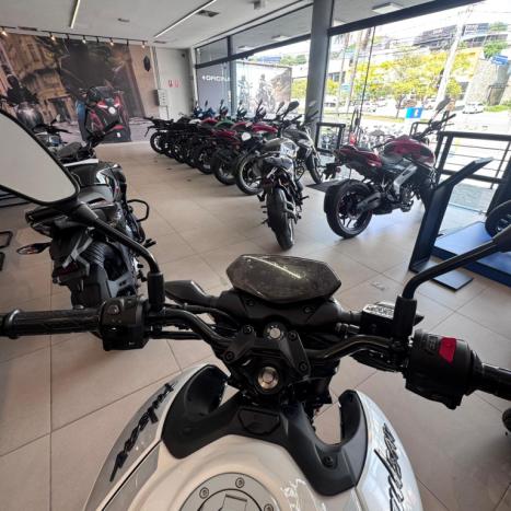 BAJAJ Pulsar 150 , Foto 6