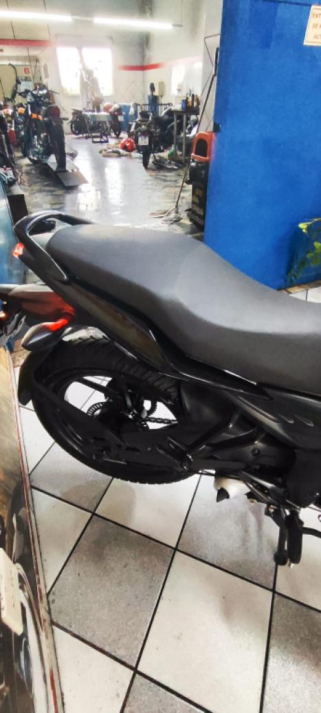 BAJAJ Pulsar 150 , Foto 5