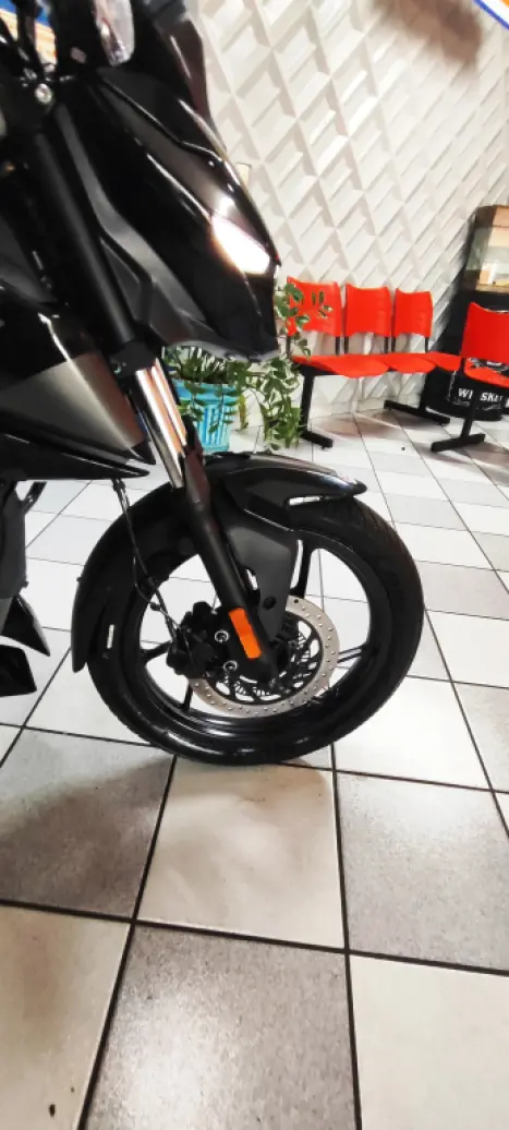 BAJAJ Pulsar 150 , Foto 23