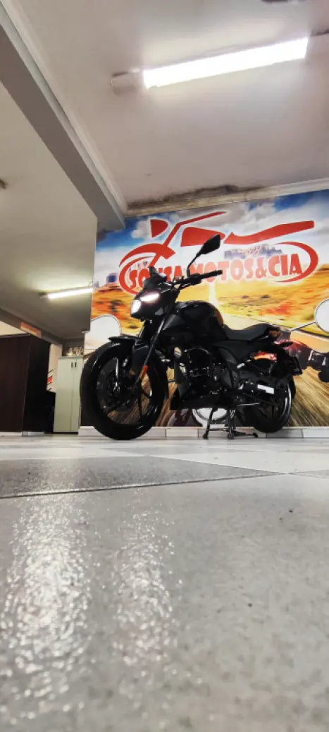 BAJAJ Pulsar 150 , Foto 25