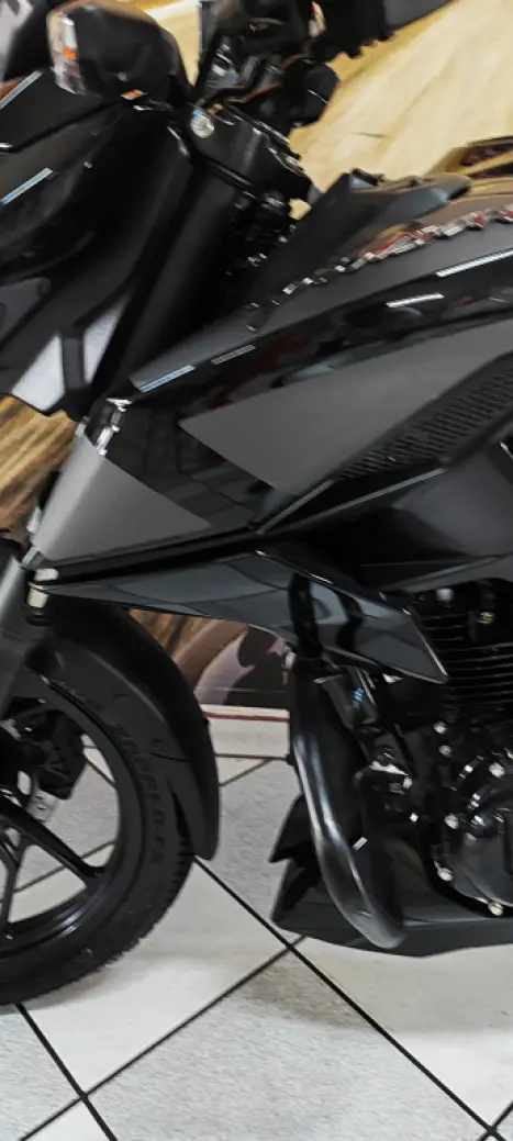 BAJAJ Pulsar 150 , Foto 31