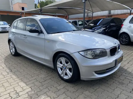 BMW 120i 2.0 16V 4P HATCH AUTOMÁTICO, Foto 4 BMW 120i 2.0 16V 4P HATCH AUTOMÁTICO, Foto 4