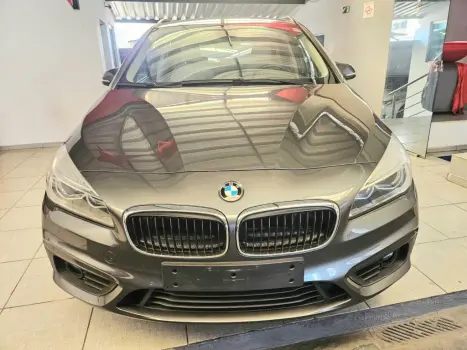 BMW 220I 2.0 16V 4P ACTIVEFLEX TOURER TURBO AUTOMÁTICO, Foto 3 BMW 220I 2.0 16V 4P ACTIVEFLEX TOURER TURBO AUTOMÁTICO, Foto 3