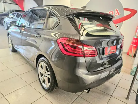 BMW 220I 2.0 16V 4P ACTIVEFLEX TOURER TURBO AUTOMÁTICO, Foto 6 BMW 220I 2.0 16V 4P ACTIVEFLEX TOURER TURBO AUTOMÁTICO, Foto 6