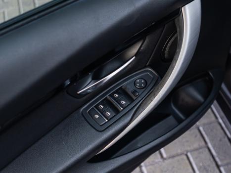 BMW 320I 2.0 16V 4P SPORT TURBO ACTIVE FLEX AUTOMTICO, Foto 24